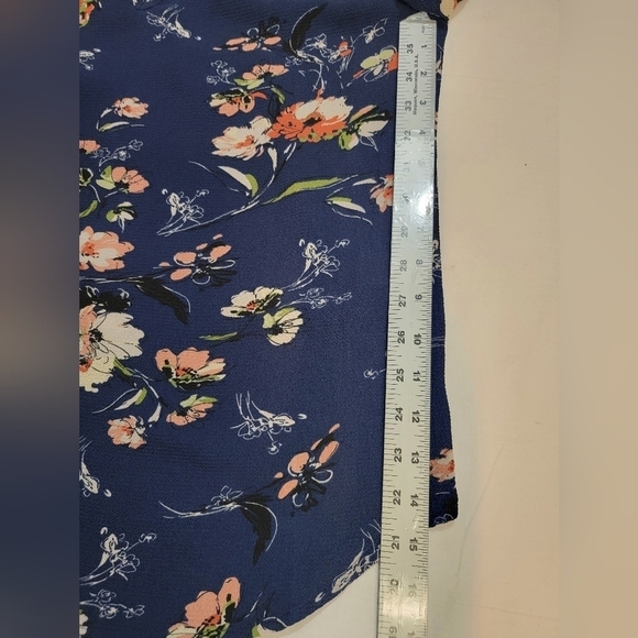 FUN 2 FUN KENMORE Women's Size Small Split V-neck Pullover 3/4 Sleeve - Picture 3 of 9